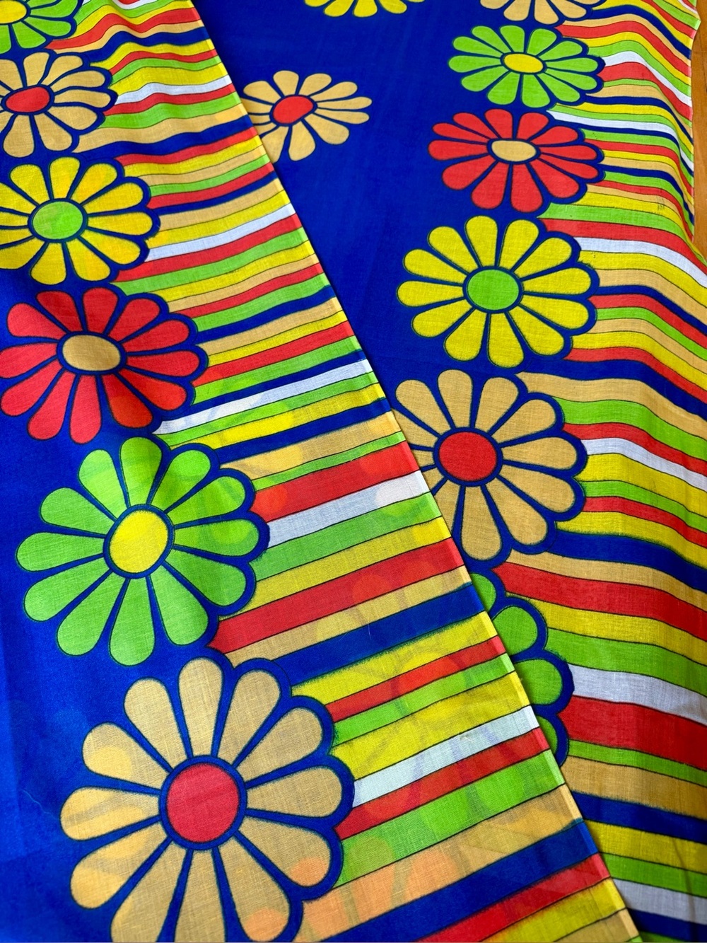 Vintage 1960s POP ART FLORAL Fabric Remnant MCM 60s Red Blue Yellow 3.2 YARDS